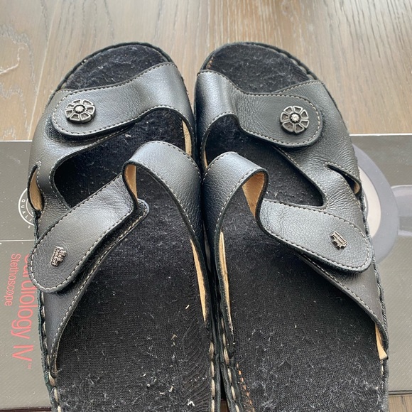 EUC Finn Comfort slides - Picture 3 of 8